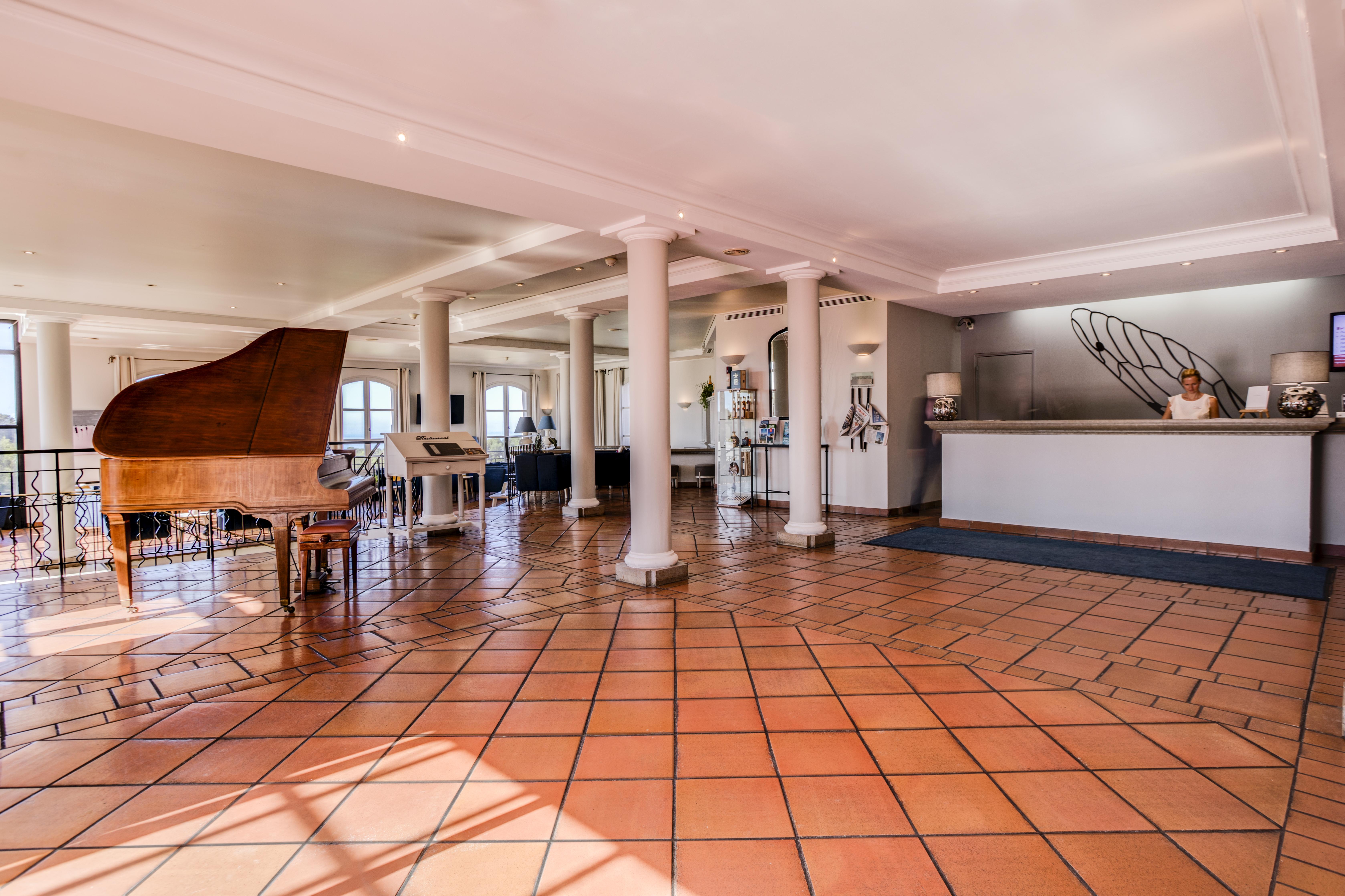 Готель Le Fregate Provence Сен-Сір-сюр-Мер Екстер'єр фото